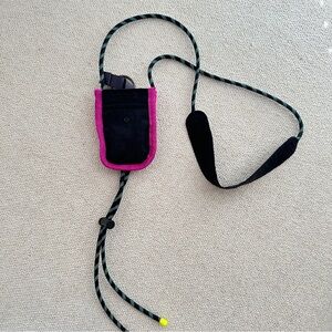 Lululemon hold on lanyard